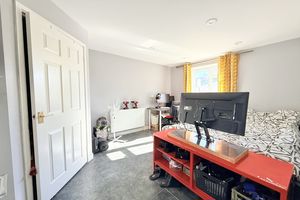Bed 5/ Office / Teenager Suite / Home Gym- click for photo gallery